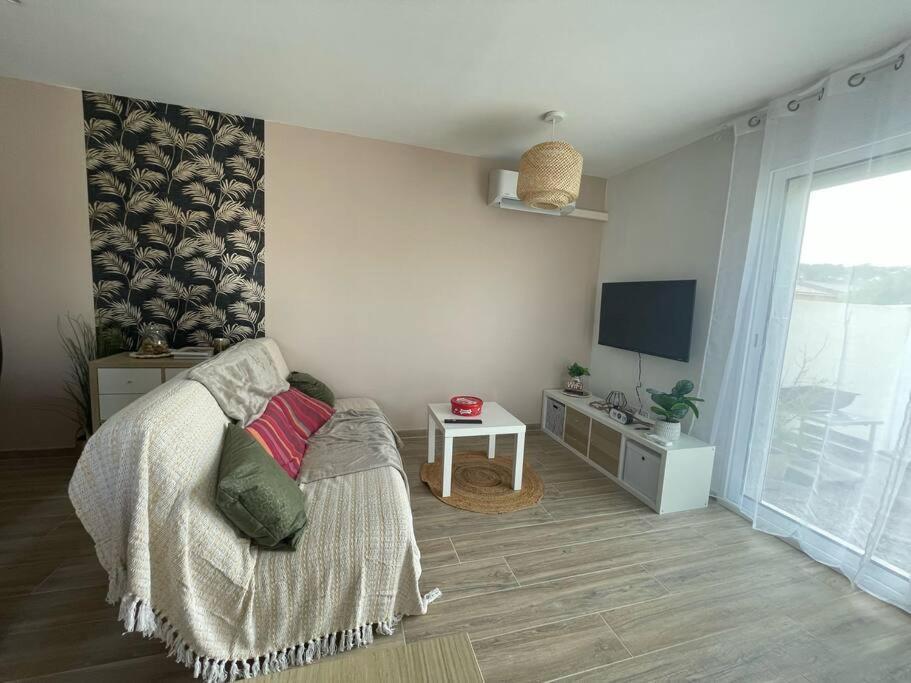 Appartement 53 M² - Pignans Au Coeur Du Var Zewnętrze zdjęcie